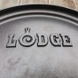 Dvojitý litinový hrnec Lodge Camp Dutch Oven s poklicí  3,8 l