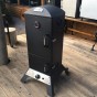 Plynová udírna Broil King - Vertical Gas Smoker