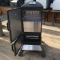 Udírna Broil King - Vertical Charcoal Smoker