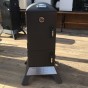 Udírna Broil King - Vertical Charcoal Smoker