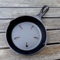 Litinová děrovaná pánev Lodge Ø16 cm s děrovanou pokličkou