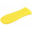 Silikonový návlek na rukojeť velké litinové pánve Lodge - žlutý