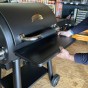Polička ke grilu Broil King Regal 500