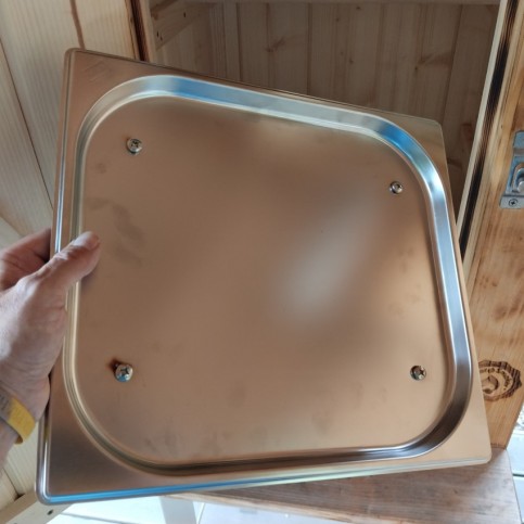 Nerezová odkapová miska nad spirálu 2kW na nožičkách