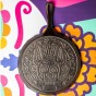 Litinová pánev na palačinky Lodge Xolo Sugar Skull 26 cm