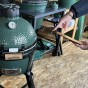 Akátové postranní stolky pro gril Big Green Egg MiniMax