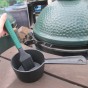 Litinový rendlík Big Green Egg na omáčky vč. štětce