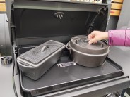 Je možn&eacute; použ&iacute;vat litinov&eacute; n&aacute;dob&iacute; na grilech typu plancha?