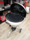 Keramický kámen na pizzu v grilu Weber Master-Touch 57 cm