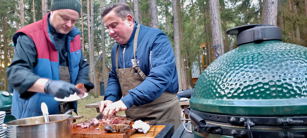 grilování s janem punčochářem na big green egg