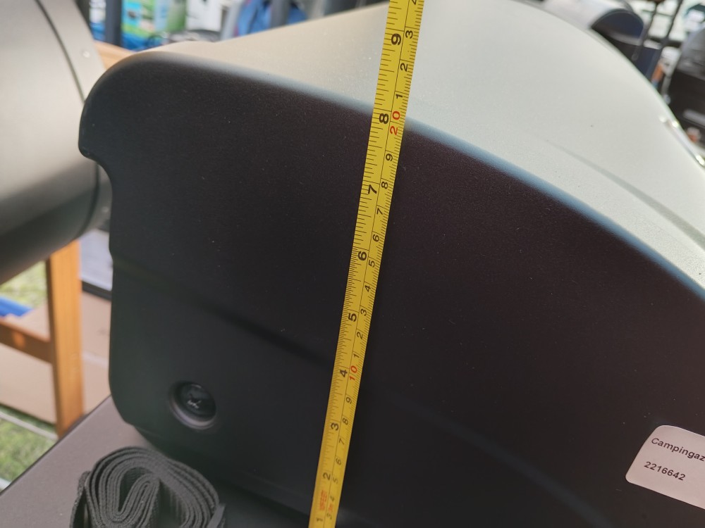 jde použít nádobí na planchu