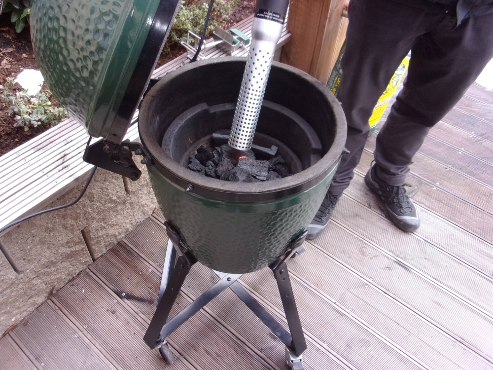 Gril Big Green Egg - roztápění