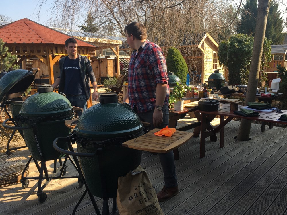 kurz grilování big green egg