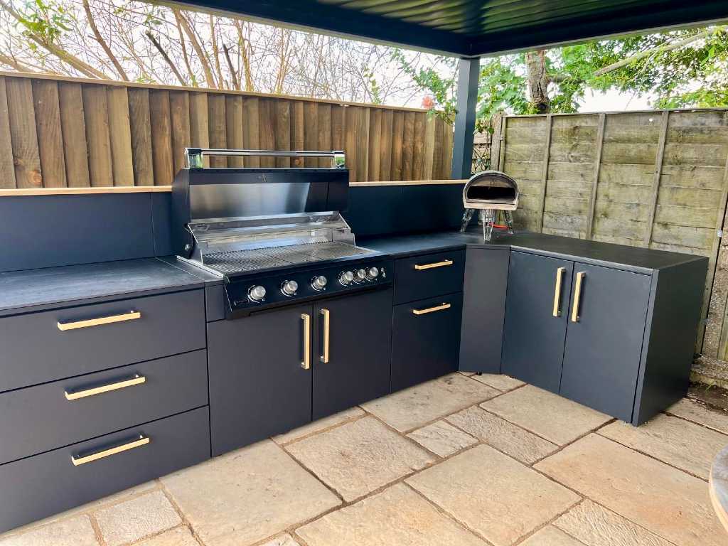 Typy venkovních kuchyní v nabídce GrilyKrby.cz