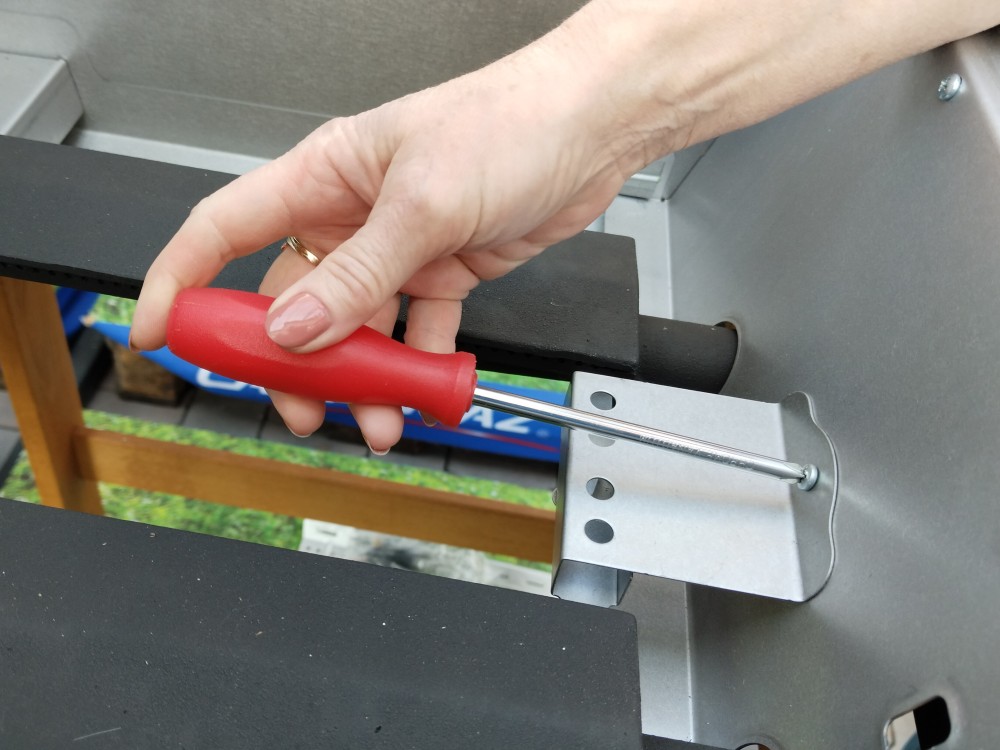 jak vyměnit elektrodu u grilu campingaz adelaide