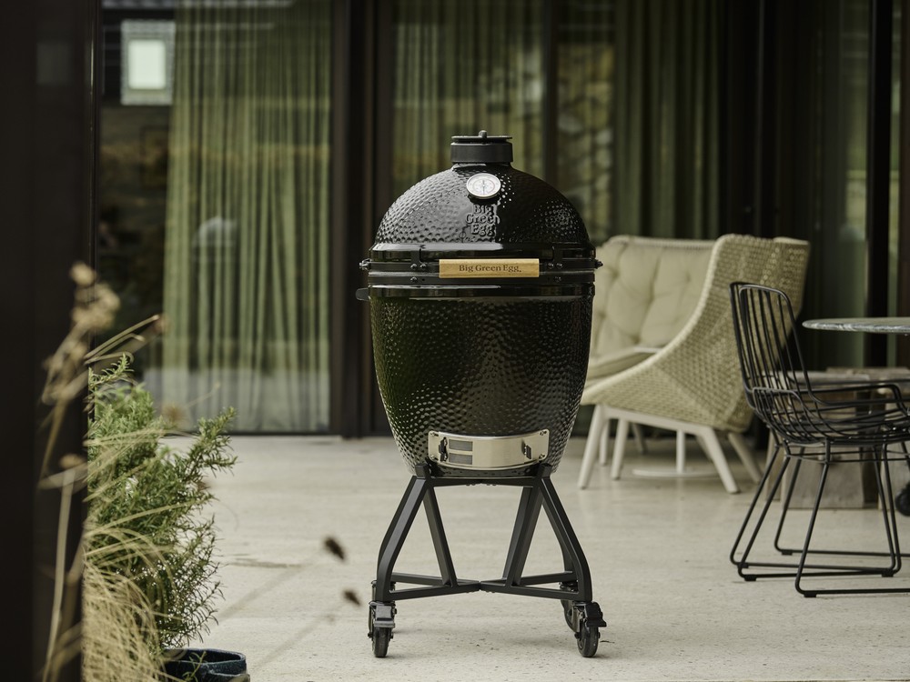 big green egg onyx