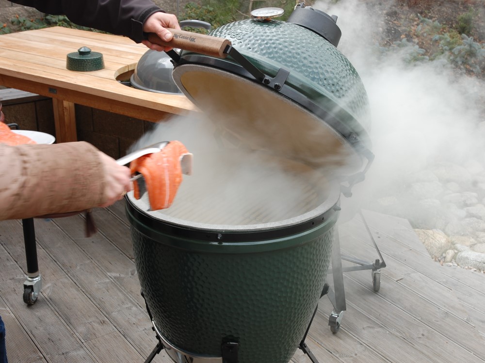 uzení v big green egg