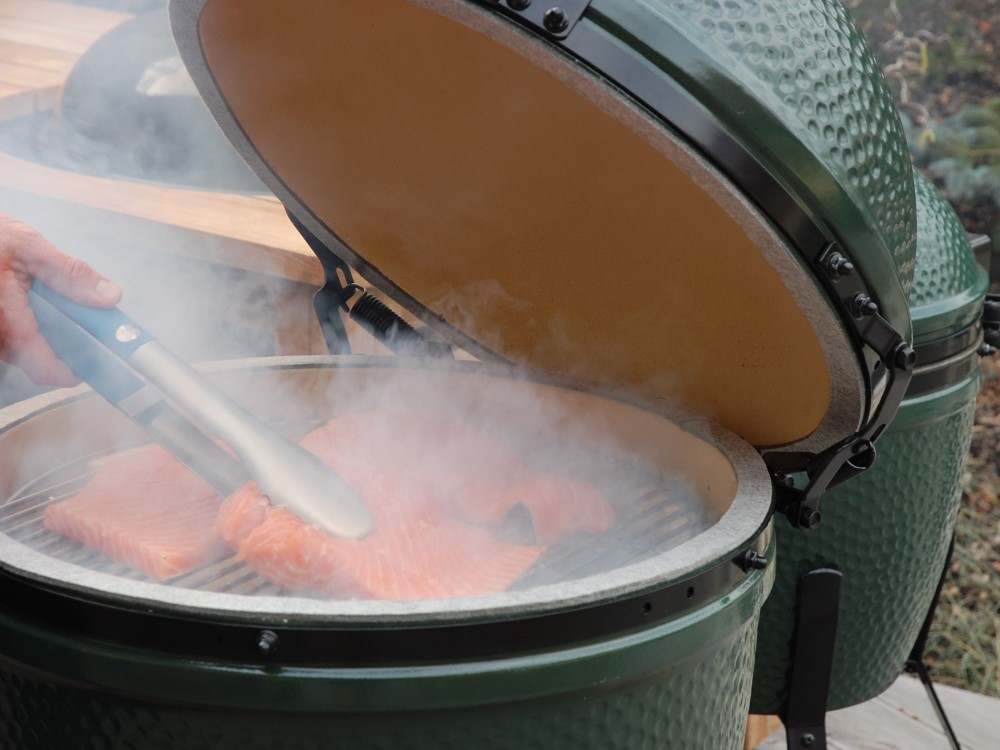 uzení v big green egg