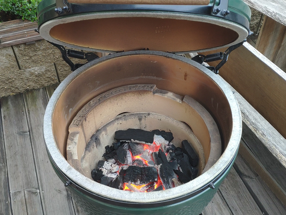 jak zapálit gril big green egg