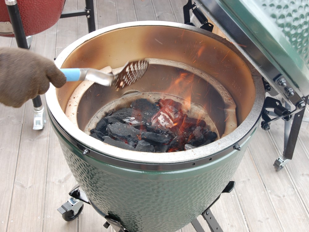 roztápění grilu big green egg