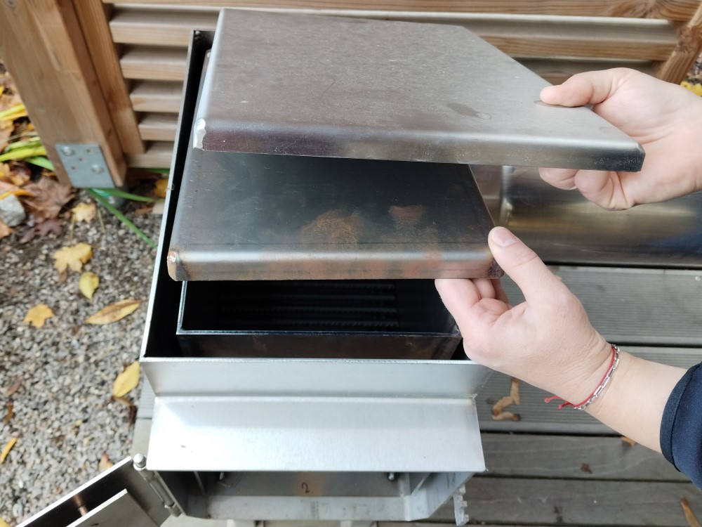 jaké jsou rozměry topeniště u dřevěné udírny