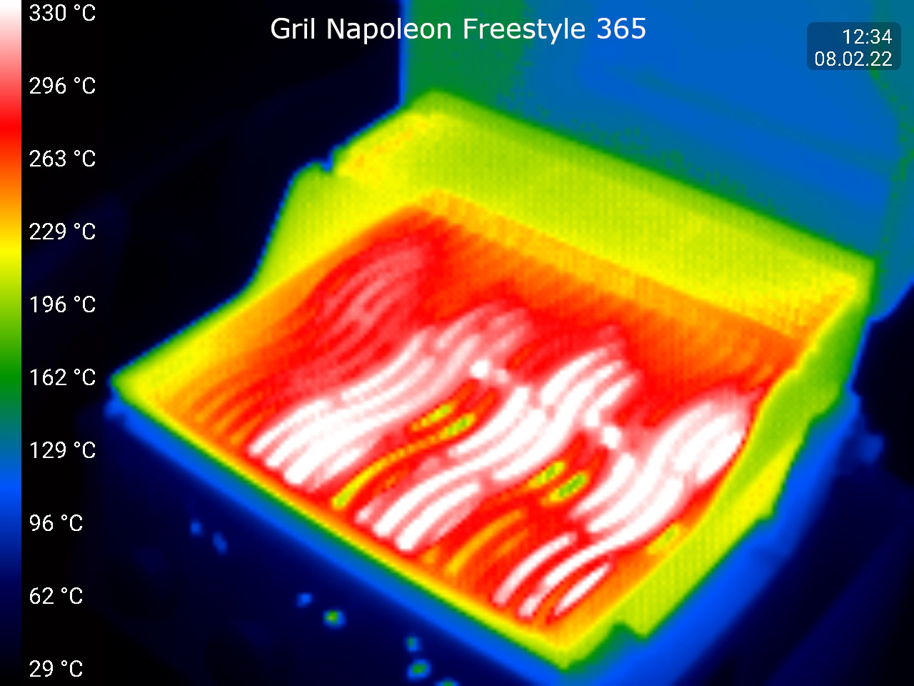 termofotka plynového grilu napoleon