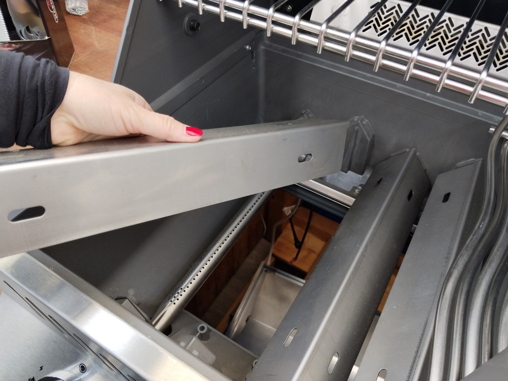 jak opravit hořák u plynového grilu Napoleon