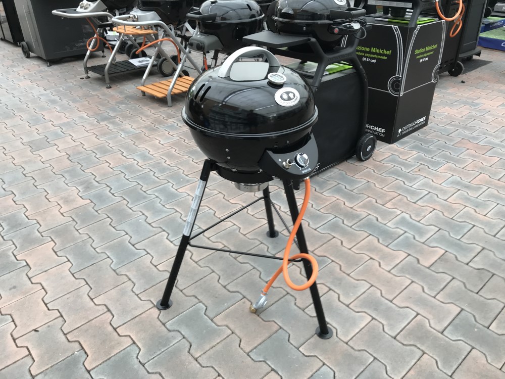 gril na dřevěné uhlí outdoorchef