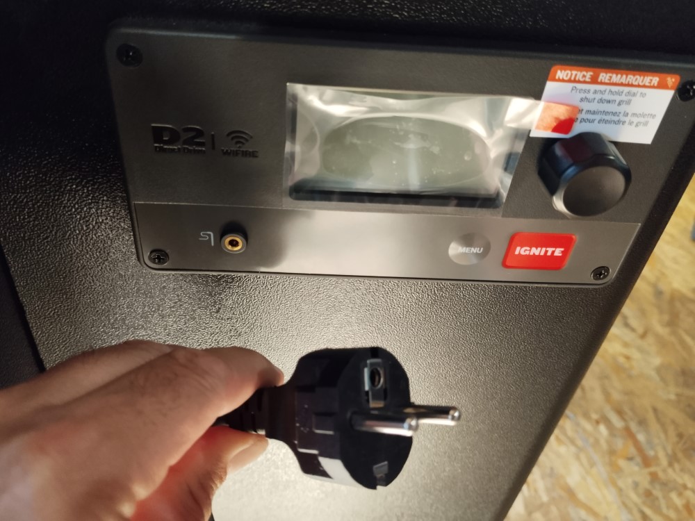 zásuvka peletového grilu traeger ranger