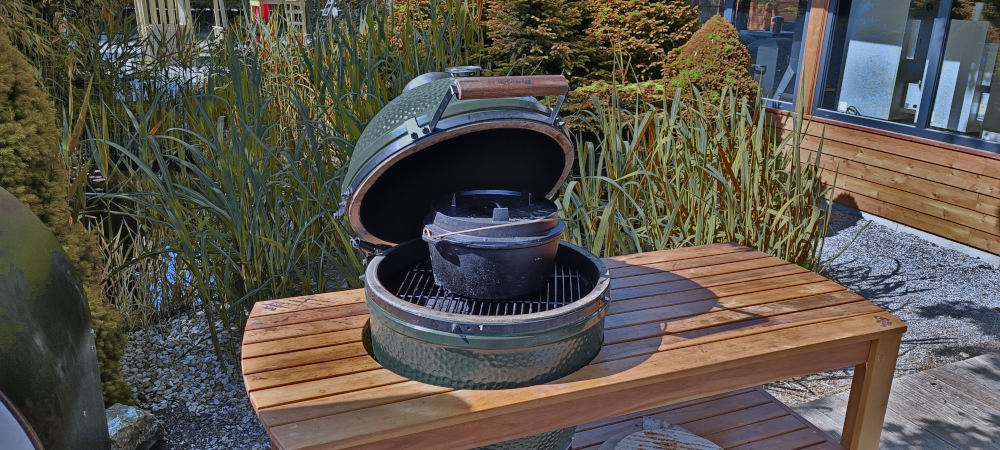 litinový hrnec valhal outdoor v grilu big green egg