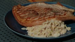 Grilovaný vepřový steak Tom a Jerry - na talíři