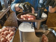 Recept na domácí kuřecí párky - uzené