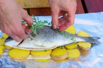 Recept na grilovanou pražmu na bylinkách