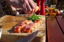 Recept na grilovaný špíz z lososa a krevet