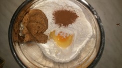 Recept na škvarkový mřížkový koláč s jahodovým džemem