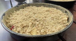 Crumble - ovocný koláč pečený na grilu