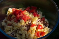 Recept na těstovinový salát s kuřecím masem