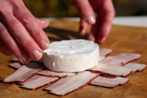 Recept na hermelín grilovaný ve slanině