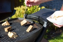 Recept na grilované tofu s mrkvovým salátem