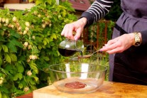 Klasická tmavá omáčka BBQ