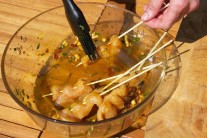 Recept na kuřecí saté na grilu