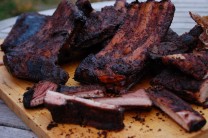 Recept na domácí uzená žebra
