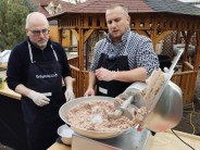 Recept na zvěřinové klobásy s kořenící směsí Mistr Málek