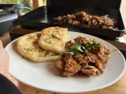 Recept na jogurtov&eacute; placky s trhan&yacute;m masem od Těhotnej kuchař