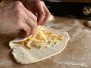 Recept na jogurtov&eacute; placky s trhan&yacute;m masem od Těhotnej kuchař