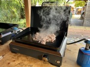 Recept na jogurtov&eacute; placky s trhan&yacute;m masem od Těhotnej kuchař