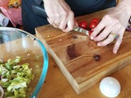 Recept na kapra na grilu se sal&aacute;tem a bramborem