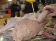 Recept na krůtu grilovanou v majon&eacute;zov&eacute; krustě