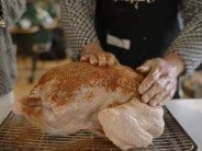 Recept na krůtu grilovanou v majon&eacute;zov&eacute; krustě