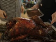 Recept na krůtu grilovanou v majon&eacute;zov&eacute; krustě